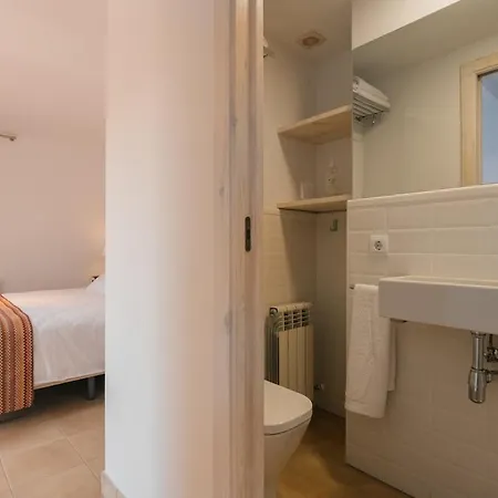 Villa La Argencola, A La Catalunya *