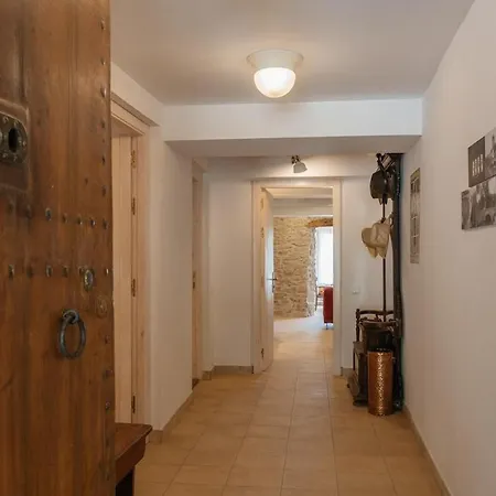 La Argencola, A La Catalunya Villa Castellnou de Bages